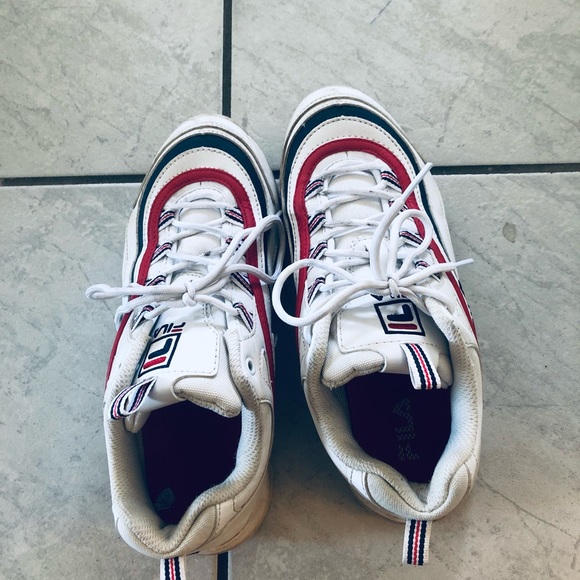 ✨chunky silhouette fila shoes✨ - Picture 3 of 4